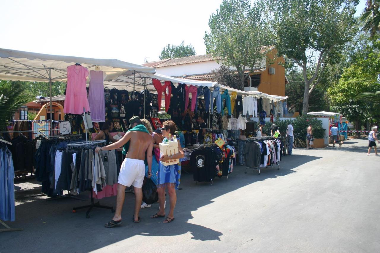Vias-Plage Camping Les Salisses Quality Holidays Exterior foto